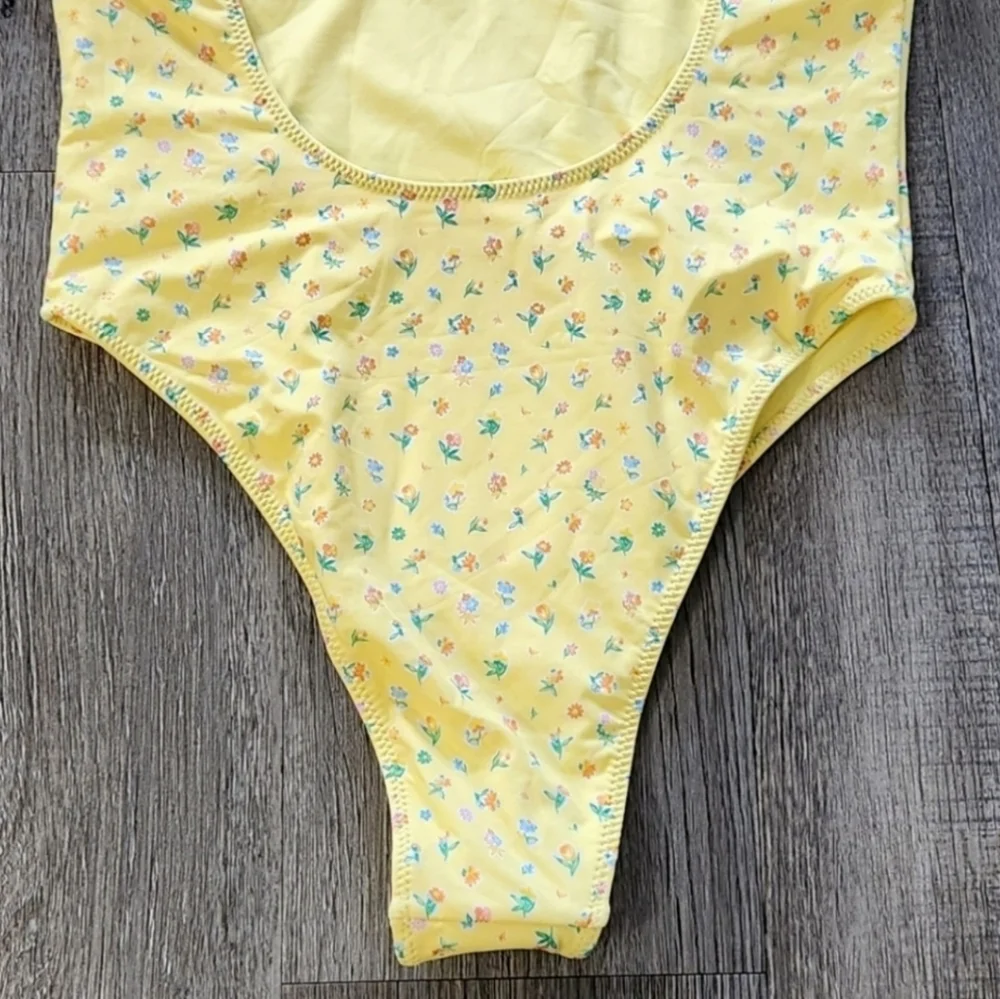 New!Frankies Bikinis X Pamela Anderson One Piece‎ Swimsuit